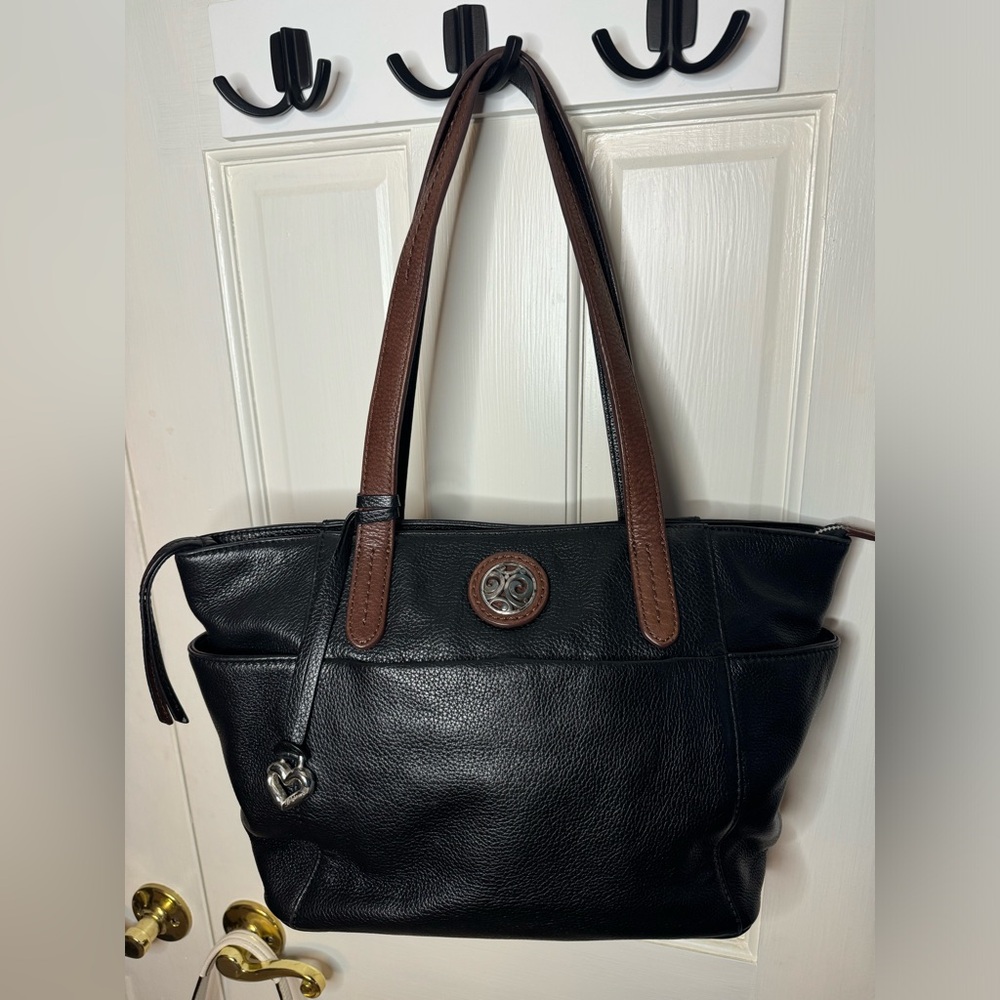 Brighton EUC Leather Shoulder Bag Black w/ Brown Accents